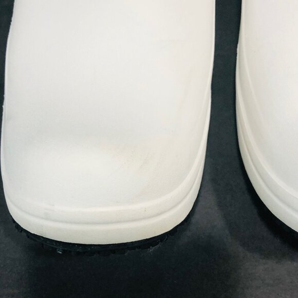 CROCS Women's 8 White Work Shoes Nurse Food Industry Non Slip - Picture 10 of 11